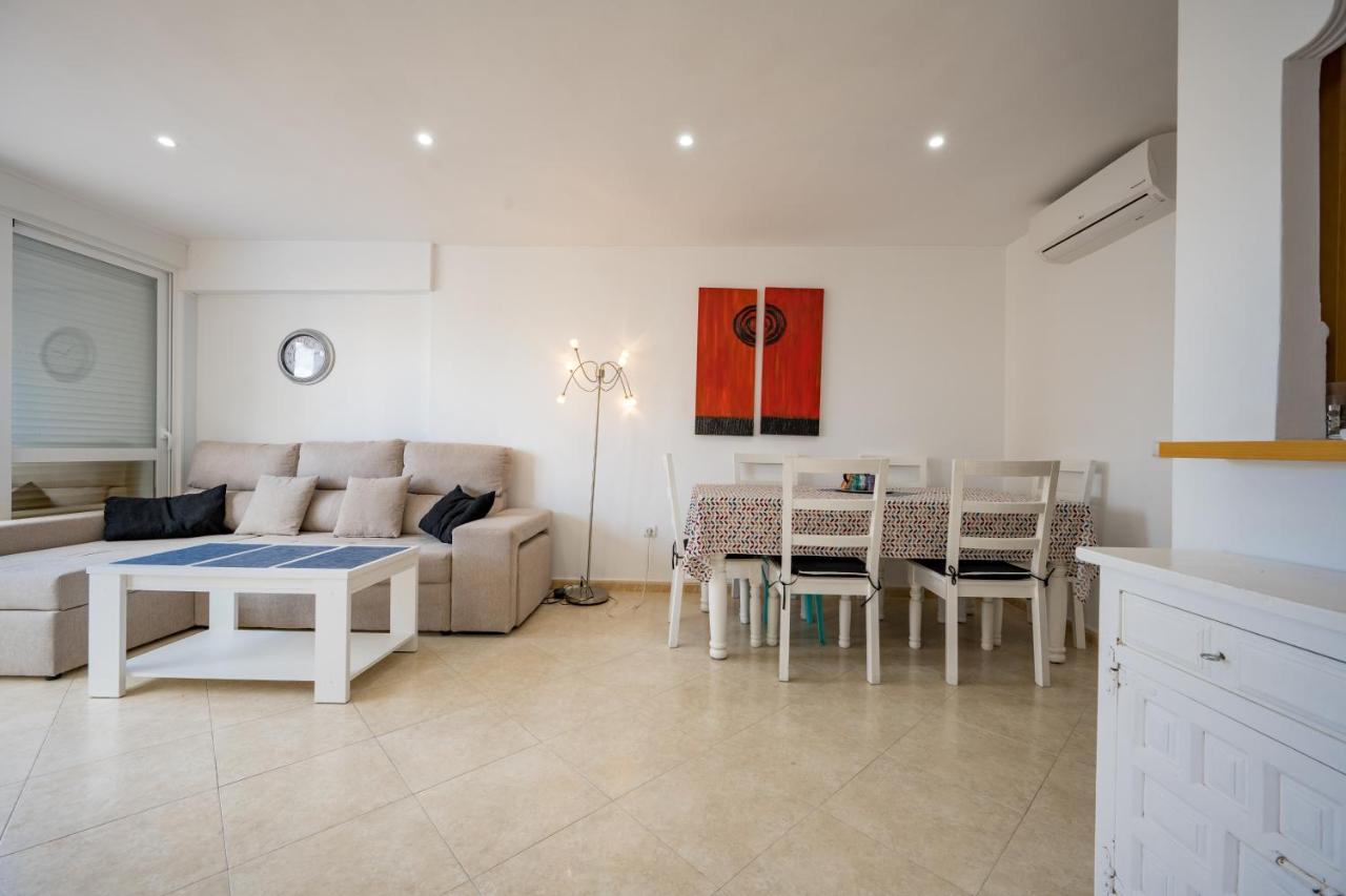 Beautiful 2 Bedrooms Apartment In Agua Mundo ベニドルム エクステリア 写真